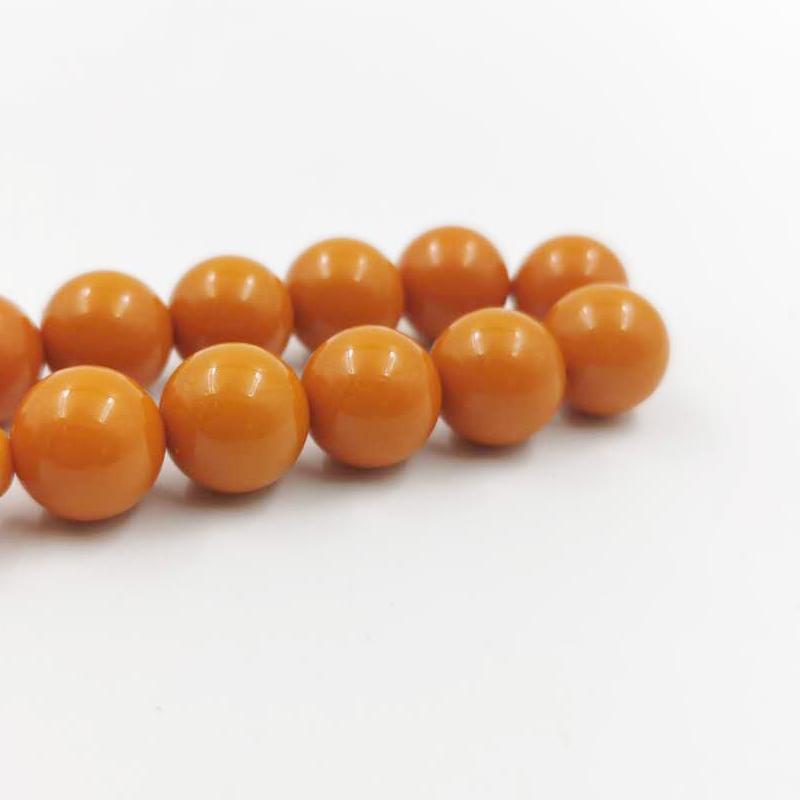 سبحة مستكة لون برتقال لها ريحه