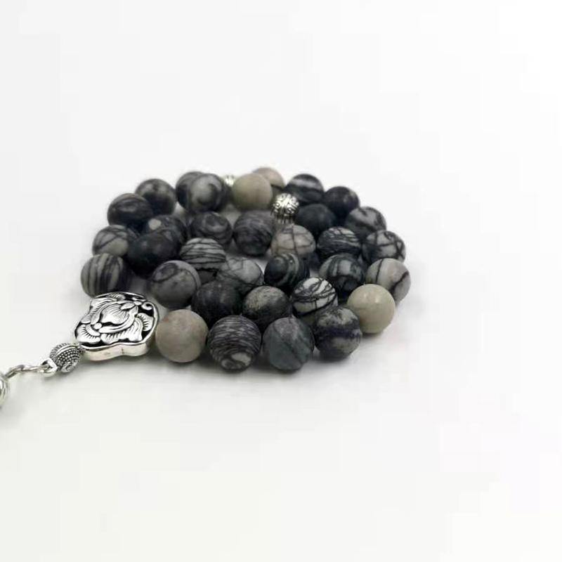 سبحة حجر زيبرا اسود مع اكسسوار اسلامية مميزه - Albashan