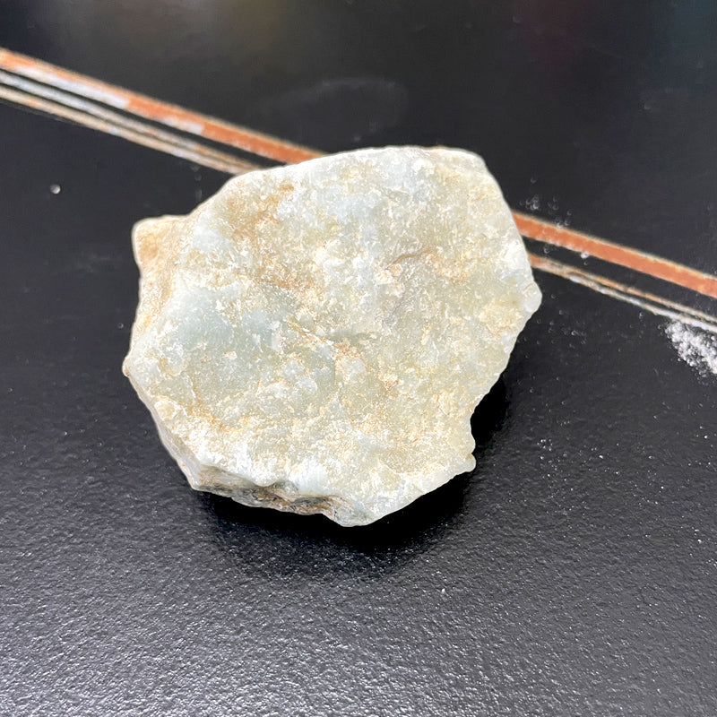 حجر زمرد ميانمار طبيعي