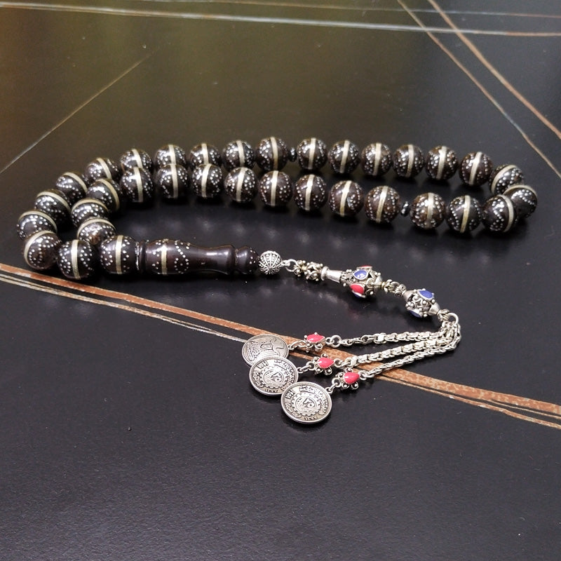 سبحة يسر فاخرة بحر الاحمر مطعمة بالفضة 925